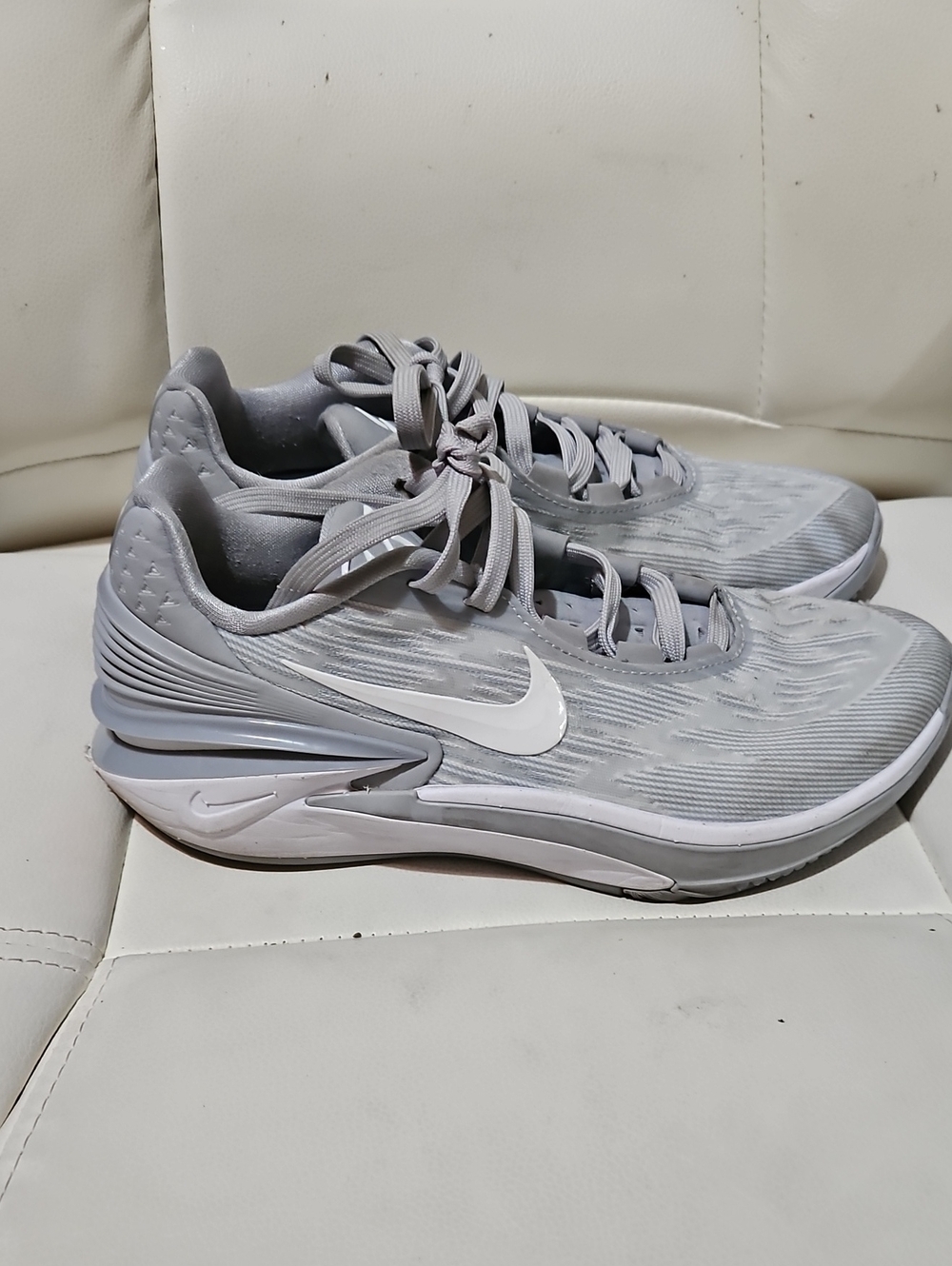 Nike Men’s Grey Running Sneakers - Lightweight Performance